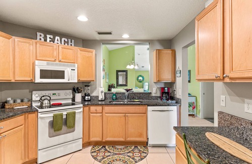 Butler Beach House | GOIN COASTAL Beach House, 3/2, Sleeps 10, 3 min Walk To The Beach