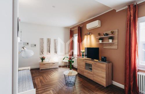 Ferrara Historic Centre Apartment | Gold Apartment