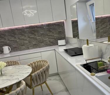 gmina Parzeczew Apartment | Gold Apartment