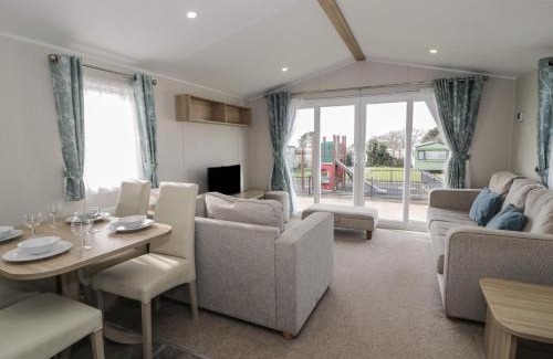Talybont House | Gold Caravan 203