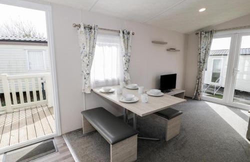 Talybont House | Gold Caravan 316