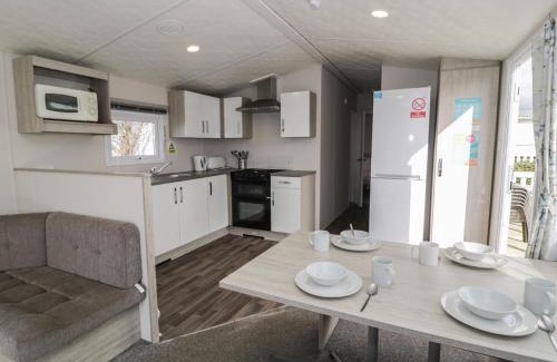 Talybont House | Gold Caravan 316