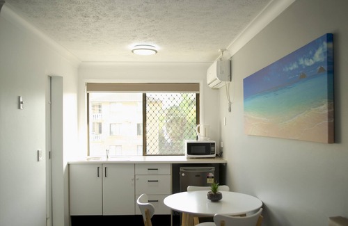 Surfers Paradise Hotel | Gold Coast Inn