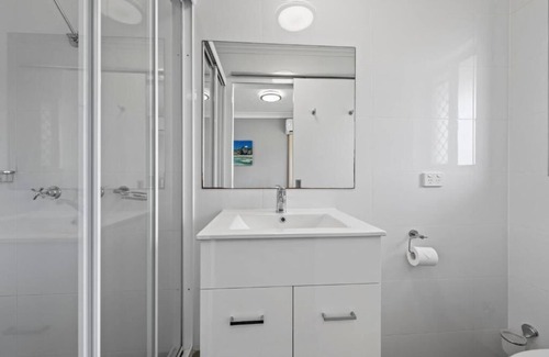 Surfers Paradise Hotel | Gold Coast Inn