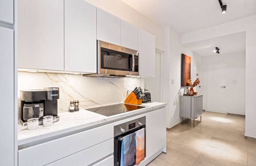 Gold Coast Villa | Gold Coast Peaceful 3BR Villa Retreat at Diamante Royale by Bocobay
