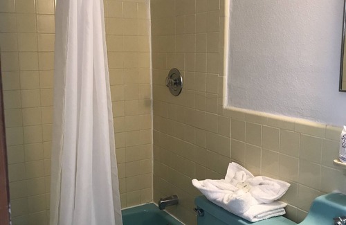 Wildwood Crest Hotel | Gold Crest Motel