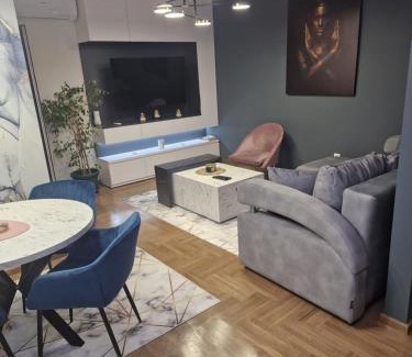 Cacak Apartment | Gold lux
