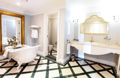 Greater Johannesburg Metropolitan Area Hotel | Gold Reef City Hotel