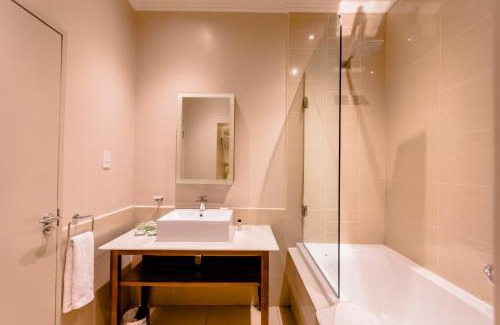 Greater Johannesburg Metropolitan Area Hotel | Gold Reef City Theme Park Hotel