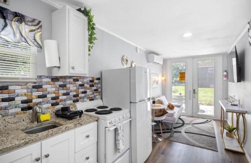 Durant Apartment | Gold Star Escape Cozy and Quiet Little Retreat