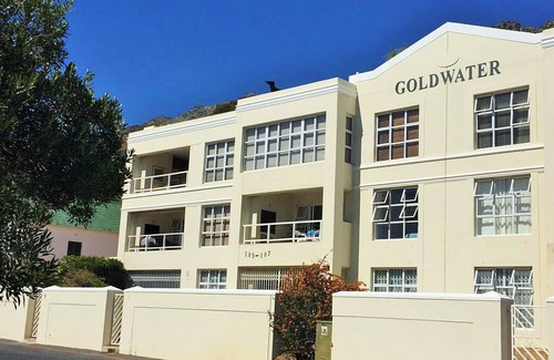 Gordons Bay Central Apartment | Gold Water
