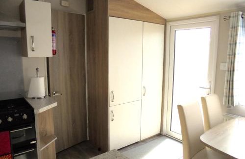 Chapel Saint Leonards House | Golden Anchor Parkstone 6 Berth, Central heated