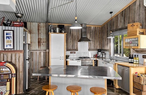 Limestone House | Golden Ash Grove Eco Farm - Yea area