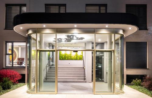 Munchen District Apartment | Golden Ball, Exclusive Serviced Apartments Munich