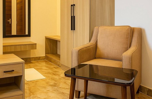 Agara Hotel | Golden Crown Suites