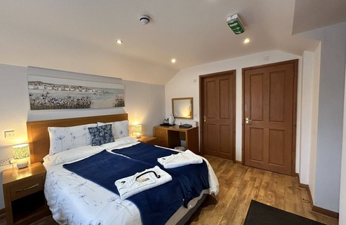 Chard House | Golden Fleece