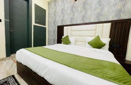 Mathura Hotel | Golden gate