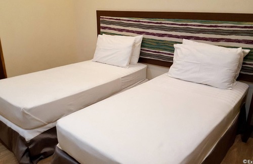 Dumaguete Hotel | Golden Gate Suites