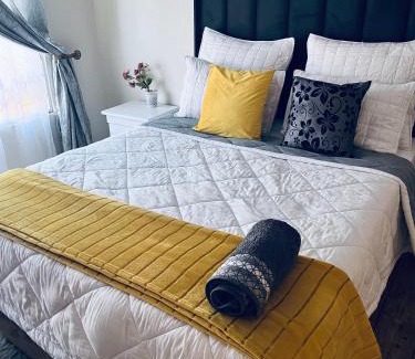 Greater Johannesburg Metropolitan Area House | Golden Glory Manor