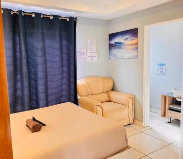 Evaton House | Golden Highway Guesthouse Evaton
