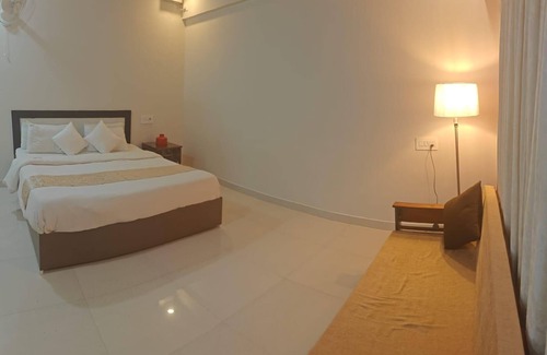 Tarikere Resort | Golden Hill Resort