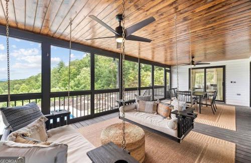 Cleveland House | Golden Hill Retreat & Guest House