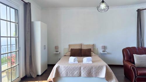Canhas House | Golden Horizon House
