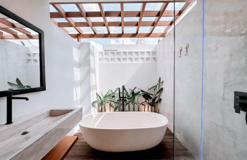 Padonan Villa | Golden Hour Villas - Paradiso
