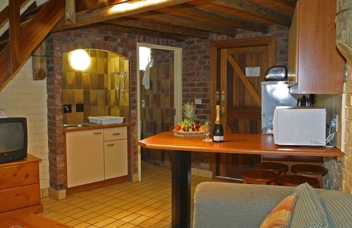 Pilanesberg National Park Cabin | Golden Leopard Resorts - Manyane Resort