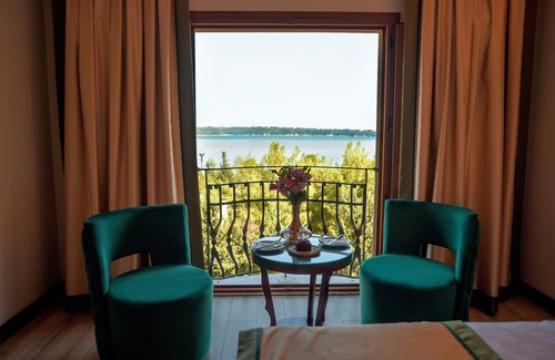 Cukurova Hotel | Golden Lake Hotel