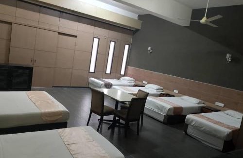 Central District Hotel | Golden Leaf Hotel Danga Bay