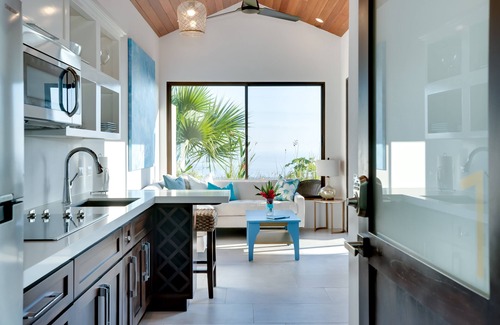 Ballena Hotel | Golden Pineapple Villas