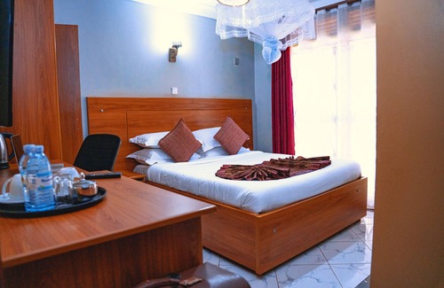 Entebbe Apartment | Golden Quest Hotel Entebbe