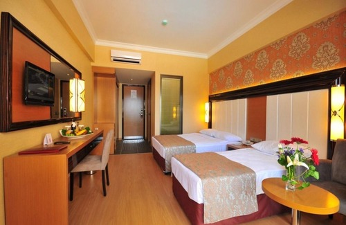Marmaris City Center Resort | Golden Rock Beach Hotel - All Inclusive