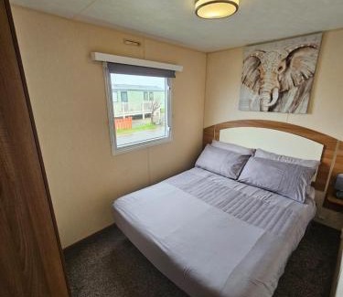 Kinmel Bay House | Golden Sands 8 berth cosy caravan