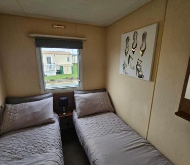 Kinmel Bay House | Golden Sands 8 berth cosy caravan