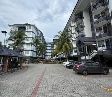 Bagan Pinang Apartment | Golden Straits Villas Beach Resort