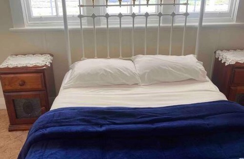 West Wyalong Apartment | Golden Street Cottage