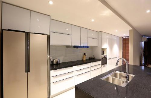 Wigram Apartment | Golden Sun Apartment -Two bedrooms, Three bedrooms