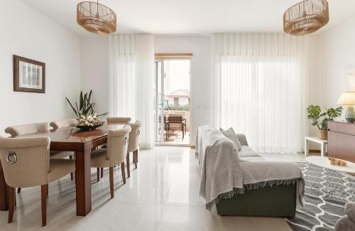 Sao Martinho do Porto Apartment | Golden Terrace Delight