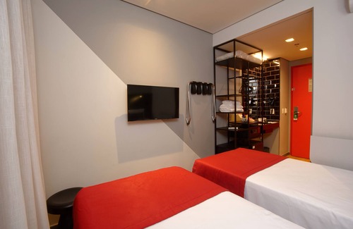 Brooklin Novo Hotel | Golden Tower Express Berrini by Fênix Hotéis