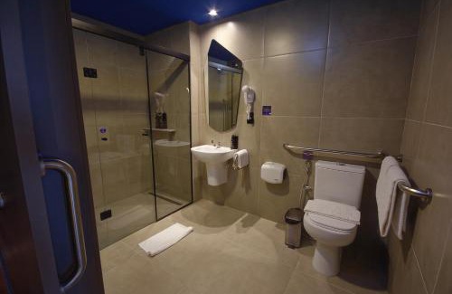 Brooklin Novo Hotel | Golden Tower Express Nações Unidas by Fênix Hotéis