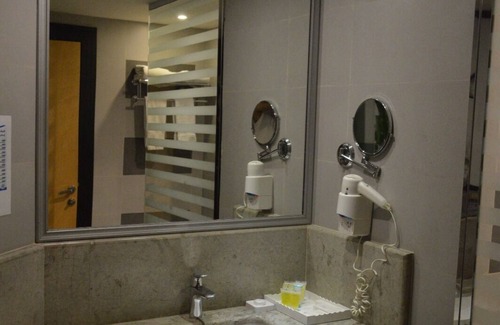 Ha'il Hotel | Golden Tulip Hail