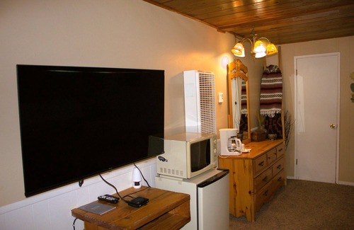 Big Bear Lake Hotel | Goldmine Lodge