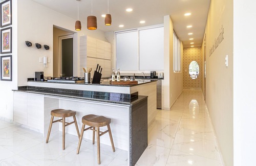 Miguel Hidalgo Apartment | Goldsmith by Kukun