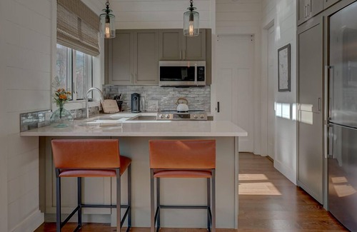 Mineral Bluff Cottage | Golf and Riverfront Cottage | King Bed | Group Availability