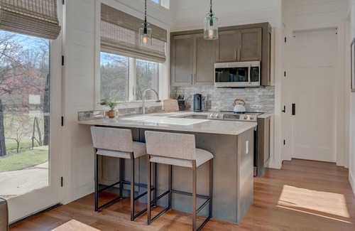 Mineral Bluff Cottage | Golf and Riverfront Cottage | King Bed | Group Availability