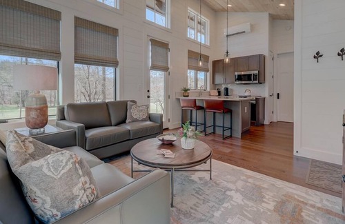 Mineral Bluff Cottage | Golf and Riverfront Cottage | King Bed | Group Availability
