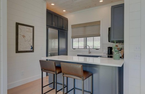 Mineral Bluff Cottage | Golf and Riverfront Cottage | King Bed | Group Availability