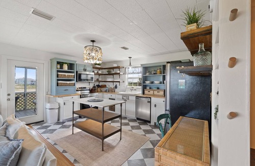 Fort Morgan Pines House | Golf Cart | Pet Friendly | Short Walk to Beach | Latitude Adjustment
